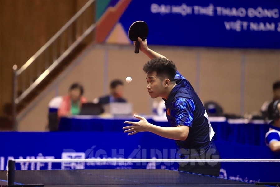 Two Vietnamese players reach men's singles semifinals of SEA Games 31 table tennis